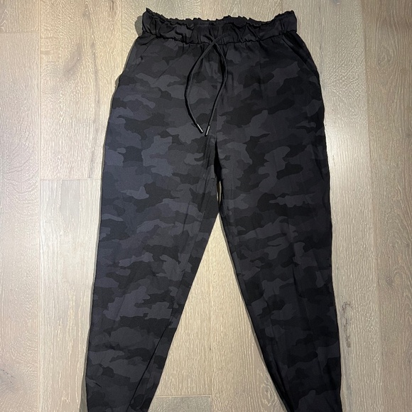 LULU LEMON size 8 women's high rise jogger - Picture 1 of 5